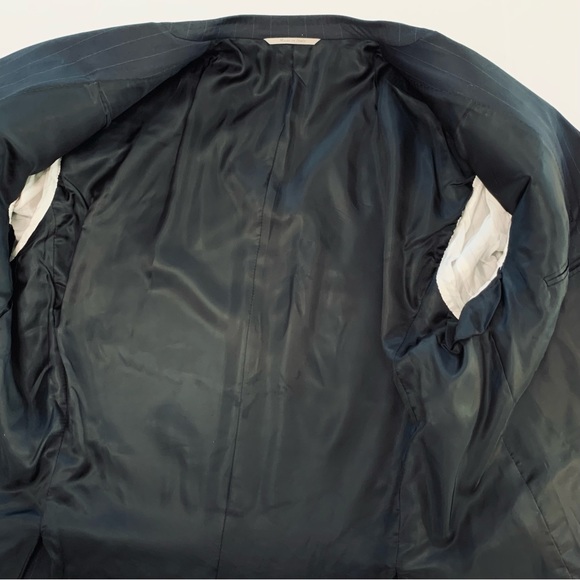 CANALI Black Pinstripe Wool Blazer Size 50R - Picture 4 of 7